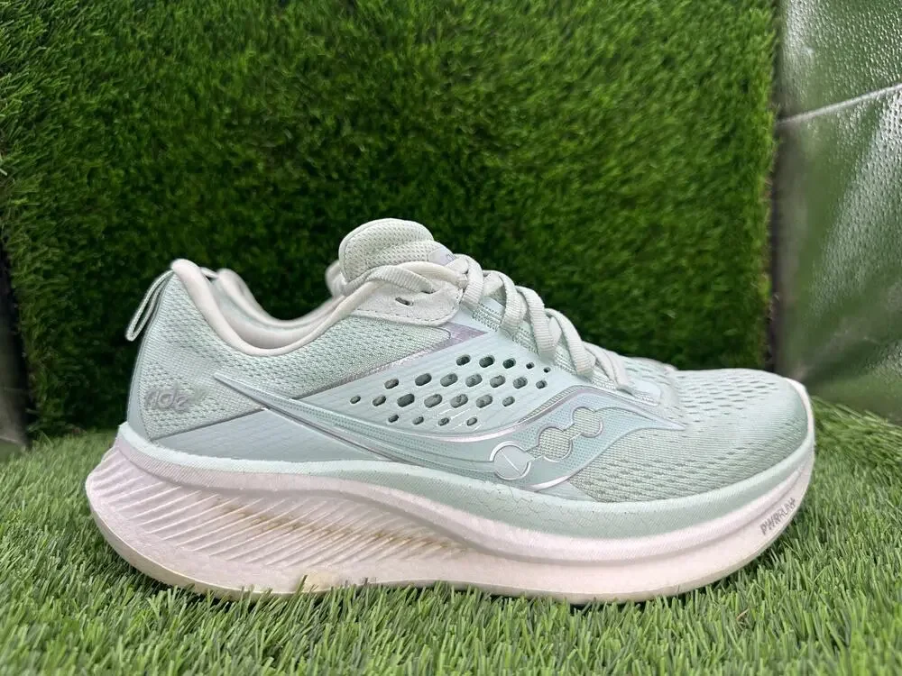 Saucony Ride 17 S10924-251 Athletic Sneaker Women's 8.5 Green Mesh Jogging Sport